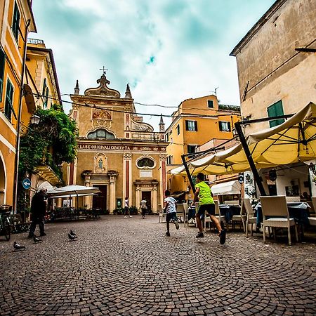 Hotel Continental Pietra Ligure Ngoại thất bức ảnh