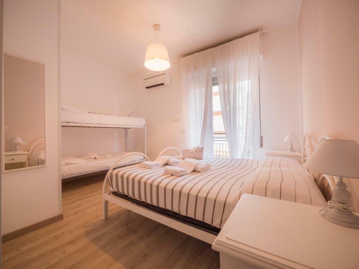 Hotel Continental Pietra Ligure Ngoại thất bức ảnh